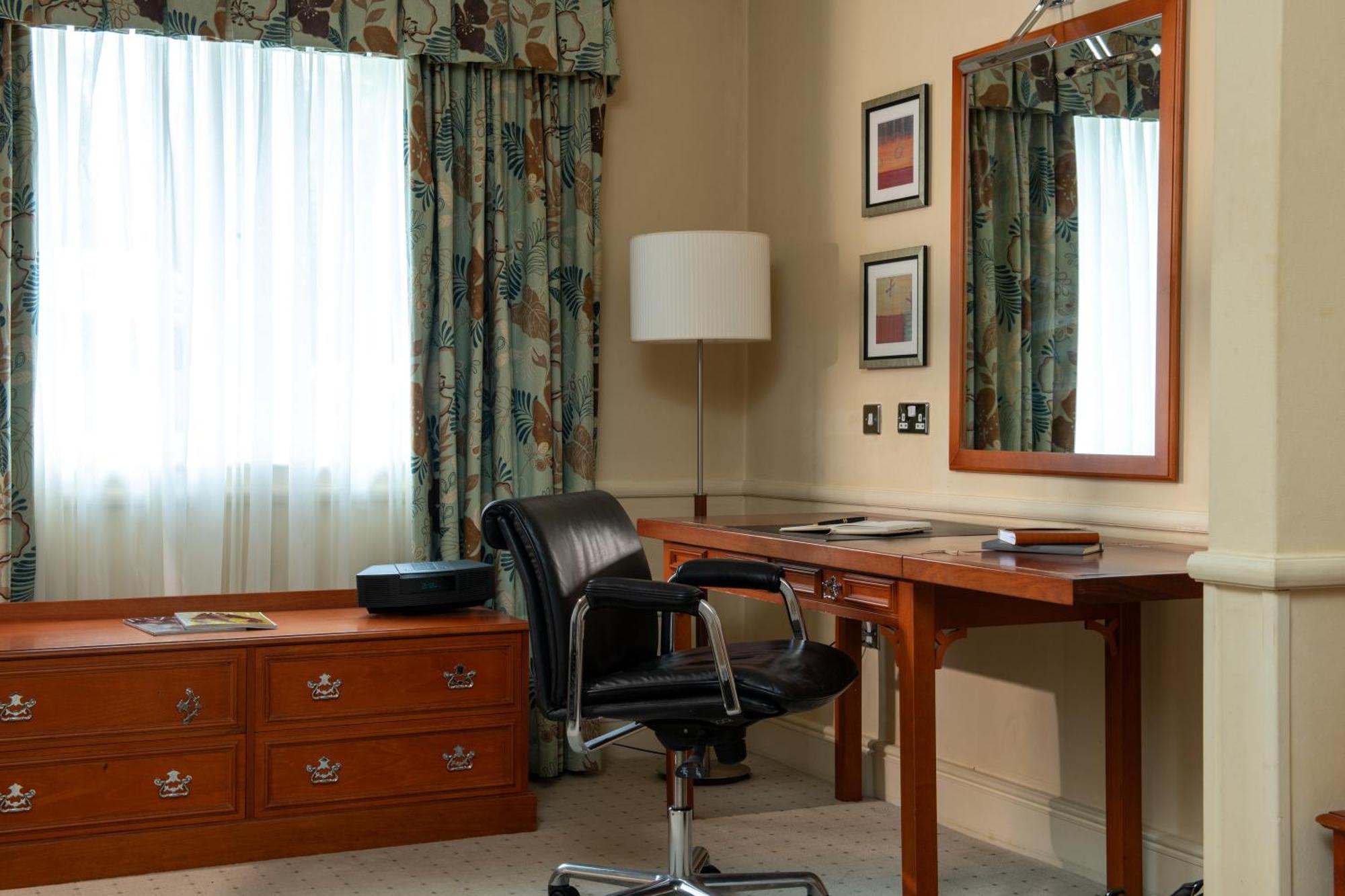 North Lakes Hotel And Spa Penrith Bagian luar foto